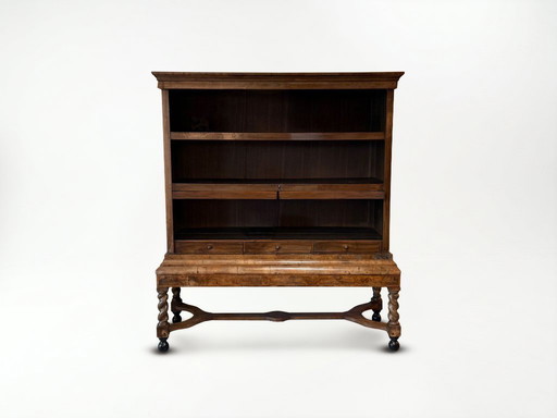 Armoire vintage en noyer