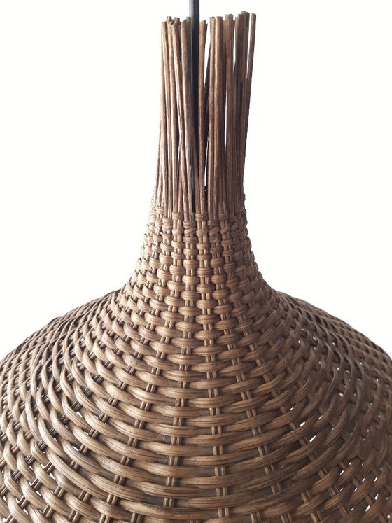 Image 1 of Suspension vintage en rotin, suspension style Mid-Century Modern, lampe de table à manger