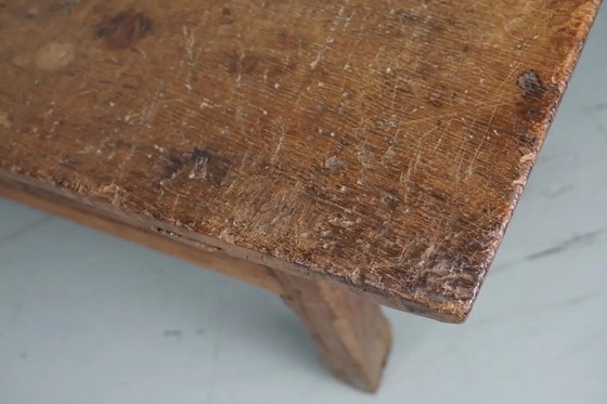 Image 1 of Antigua mesa auxiliar/consola rústica española de madera de castaño, siglo XVIII