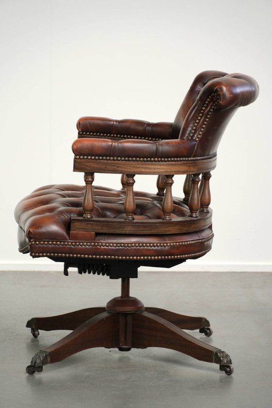 Sedia da ufficio Chesterfield di lusso in pelle bovina inglese, girevole e reclinabile con bottoni, colori (photo 5 of 15)