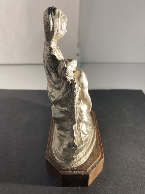 Image 1 of Piccola statua raffigurante la Pietà di Michelangelo, vintage anni '80