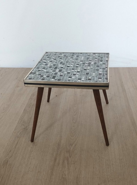 Image 1 of Mesa auxiliar de los años cincuenta con tapa de azulejos