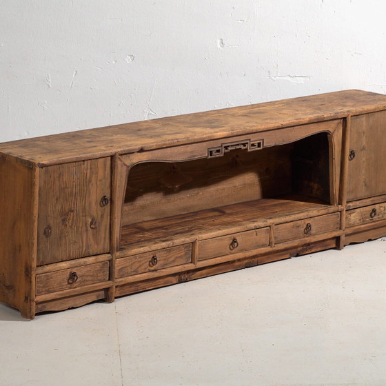 Aparador bajo antiguo de madera de pino – China, circa 1930 – Aparadores con vitrina (photo 4 of 40)