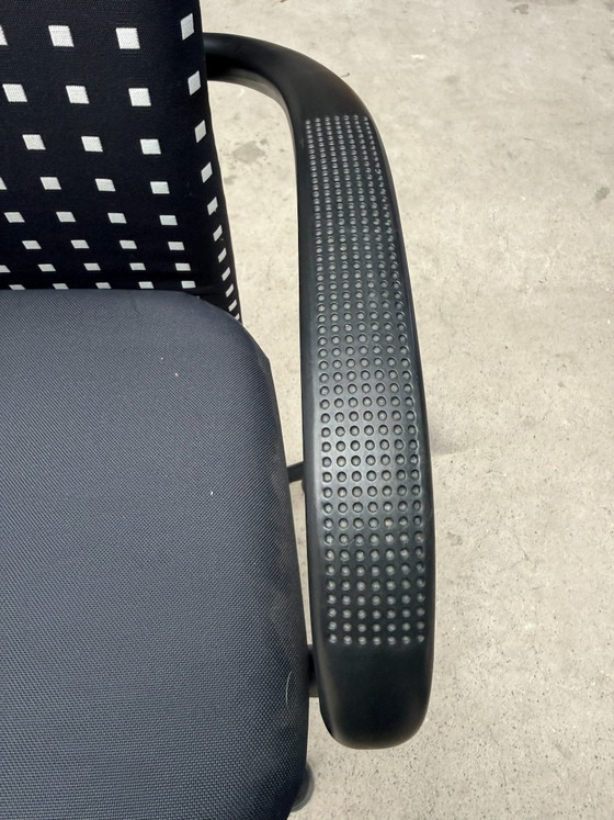 Vitra AC1 Office chair, Antonio Citterio (stock: 8), Metal, Plastic, Black (photo 13 of 15)