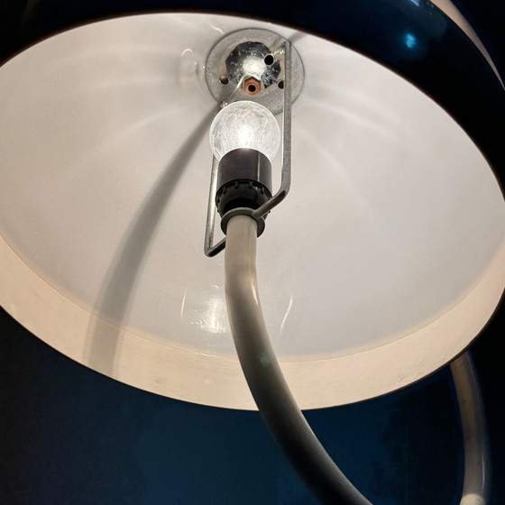 Image 1 of Harvey Guzzini Lampada da terra Space Age con base in marmo Design anni '70