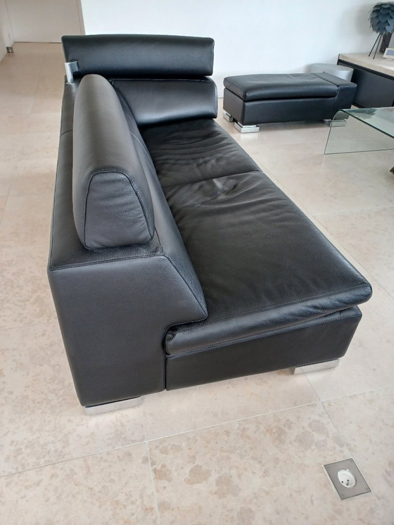 Image 1 of Leolux sofa set, model Howlazy, in black aniline leather and polished aluminum legs.