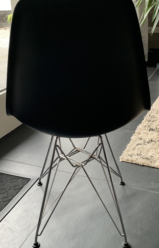 Image 1 of 6x Vitra Eames stoelen