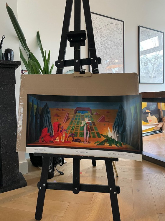 Image 1 of David Hockney - Póster de La flauta mágica, 1983, copyright David Hockney 2001, Impreso en el Reino Unido