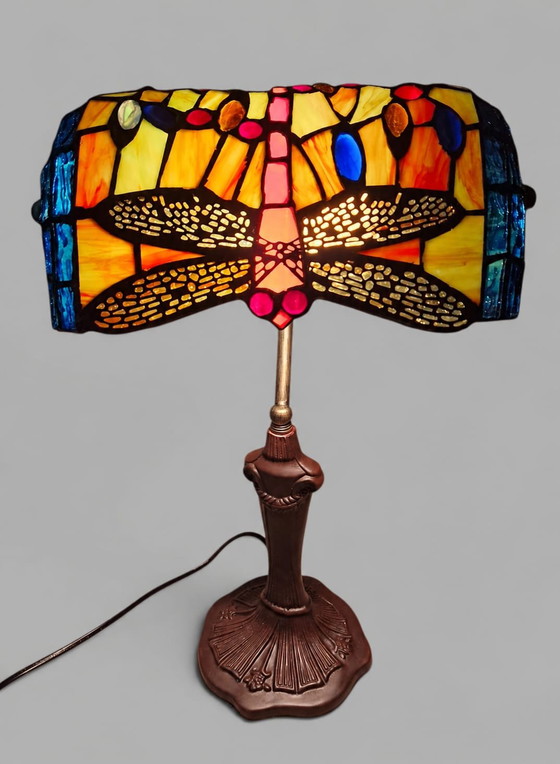 Tiffany-style Dragonfly Desk lamp. Height 45 cm. Lampshade diameter 28 cm. – Glass, Metal (photo 4 of 5)