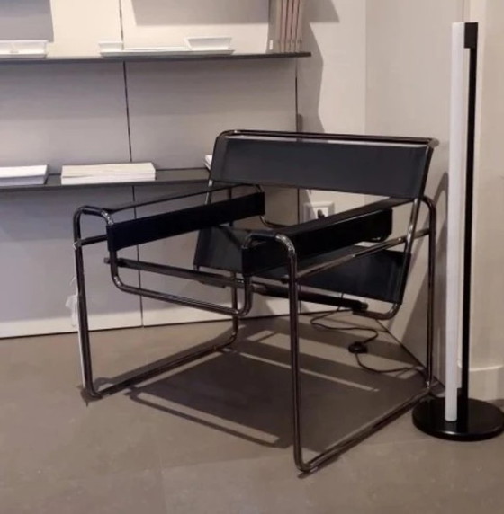 KNOLLL Armchair B3 WASSILY (NEW) Perfect in black leather, Silver (photo 2 of 10)