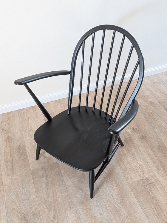 Image 1 of Vintage Ercol Windsor fauteuil - Model 305 (op maat gemaakt in zwart)