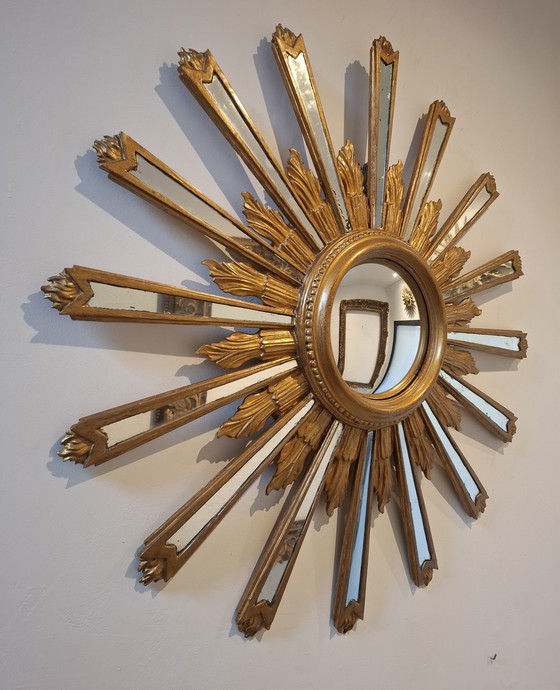 Image 1 of Miroir soleil en bois de 85cm XXL de 1962 estampé convexe 