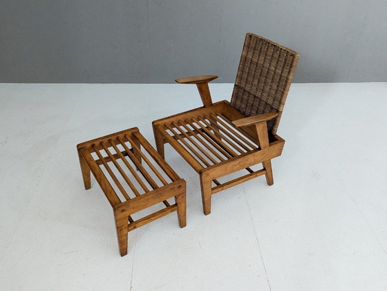 Image 1 of Skulpturaler Sessel aus Buche und Rattan mit Fußhocker von ÚĽUV, 1960er Jahre