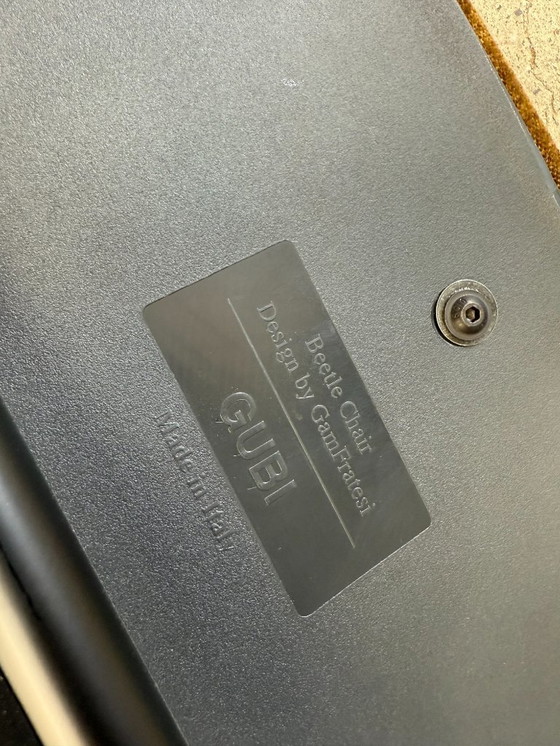 Image 1 of Sedia Gubi Beetle (verde)