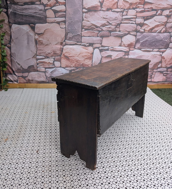 Image 1 of Coffre à couvertures ancien en chêne / XVIIe-XVIIIe siècle