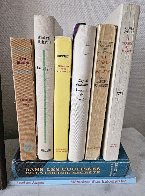 Image 1 of Set van 8 antieke boeken: Geschiedenis en memoires van Napoleon, Verzet, Lucien Auger, Diderot, inclusief losse lijst.