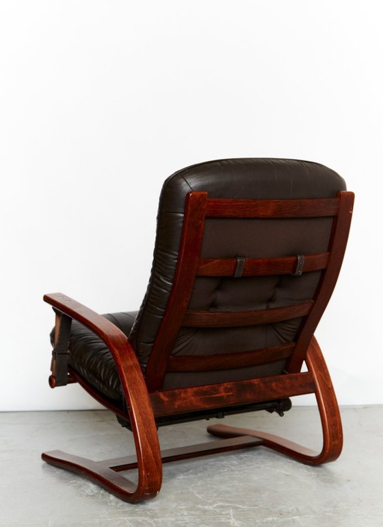 Image 1 of Poltrona vintage scandinava con pouf di Arnt Lande per Westnofa, anni '70