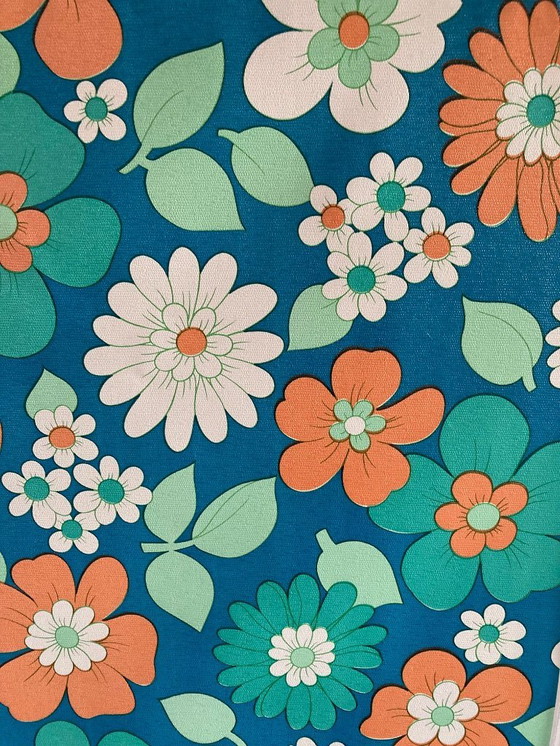 Image 1 of Armadio da campeggio vintage con design floreale retrò