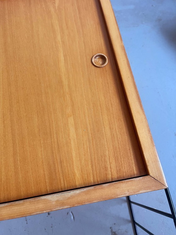 Libreria String Mid Century in frassino di Nisse Strinning, Svezia – String, Schweden, Librerie, Ferro (photo 17 of 18)
