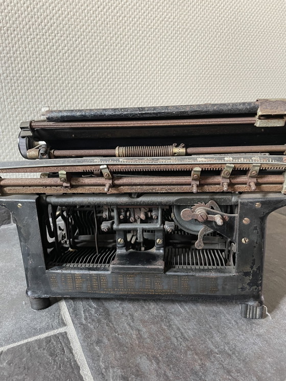 Antike Underwood Nr. 5 Schreibmaschine. 1915–1925 – Dekorative Objekte, Cast Iron, Metal (photo 10 of 14)