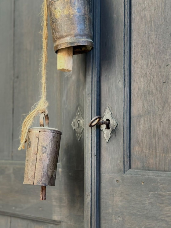 ANTIKE CHARAKTERISTISCHE SCHRANK – Aufbewahrungsschrank, Holz (photo 2 of 5)