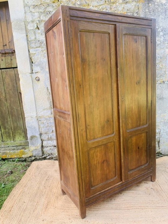 Image 1 of Armoire vintage