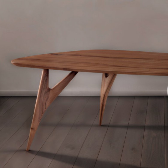 Image 1 of GREYGE TED Esstisch aus Walnussholz, 240 cm – Handgefertigter Designertisch aus massivem italienischem Walnussholz