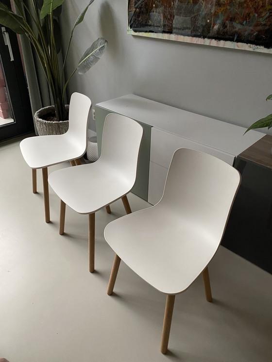 Image 1 of Vitra Hal madera comedor chakra
