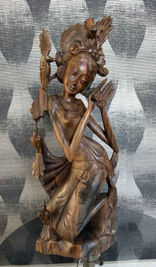 Large Vintage Balinese Hand-Carved Wood Sculpture – Goddess Dewi Sri – beeldhouwkunst