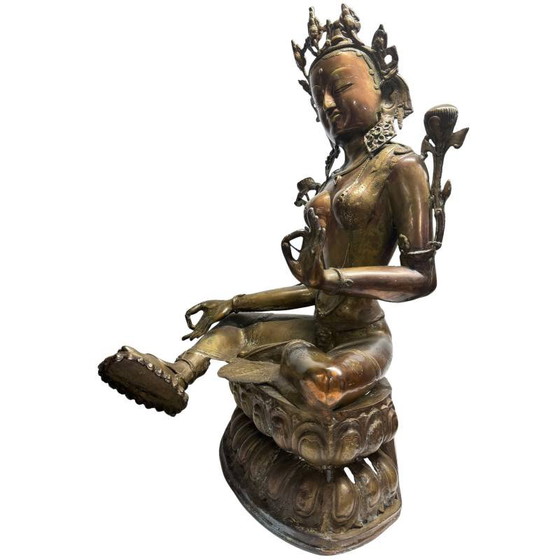 Antigua estatua tibetana de Tara en bronce dorado al fuego – lote 463 – Esculturas, Bronze, Gold (photo 9 of 17)