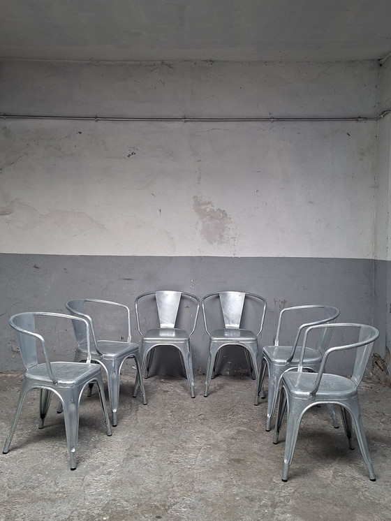 Image 1 of 6 x Tolix A gegalvaniseerd stalen stoelen