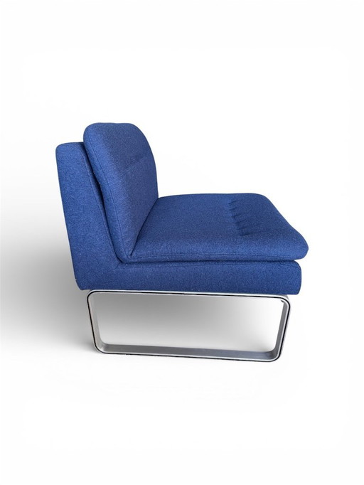 Armchair completely refurbished and upholstered