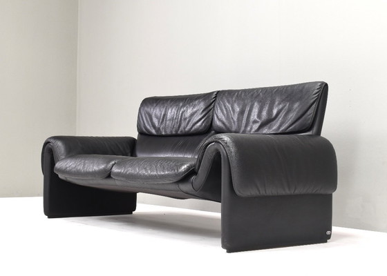 Image 1 of De Sede DS-2011 Divano a due posti in pelle nera, Svizzera - anni '80-'90 circa