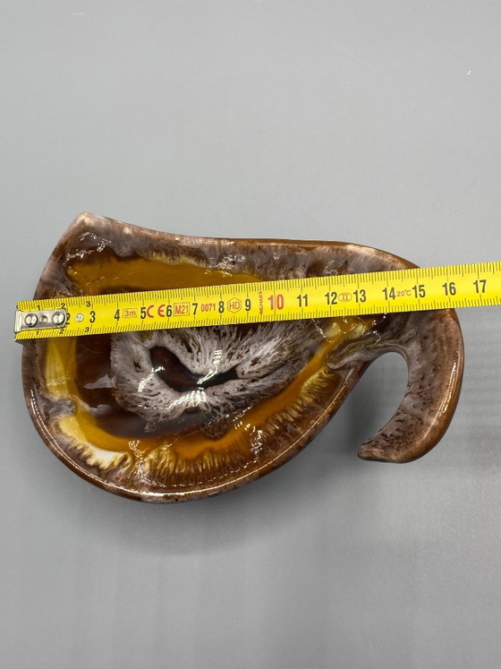 Sculpturale knuffelkom van geglazuurd keramiek – Bruine en amberkleurige flambé glazuren – Vallauris – Artisan (photo 5 of 7)