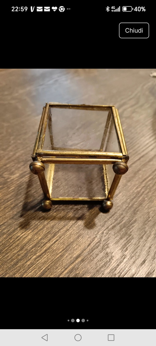 Messing- und Glasbox aus den 1970er Jahren