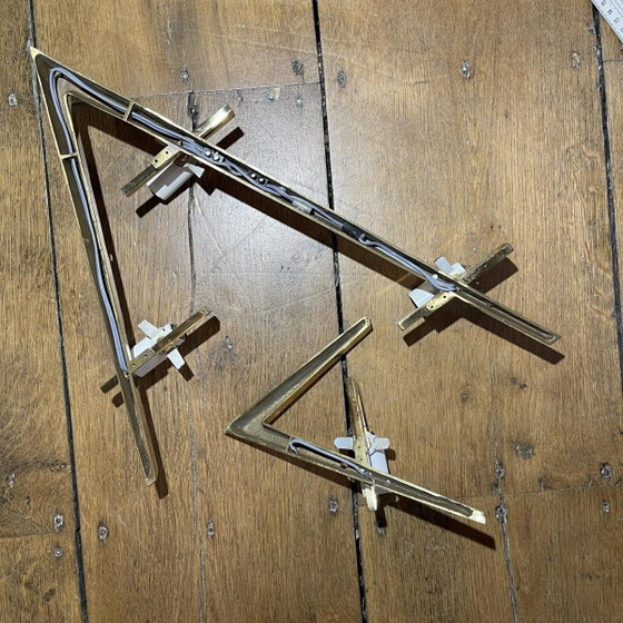 Hollywood Regency Asymmetrische Wandleuchten aus Bronze und Opalglas von Maison Arlus, 1970er Jahre, 2er Set (photo 12 of 13)