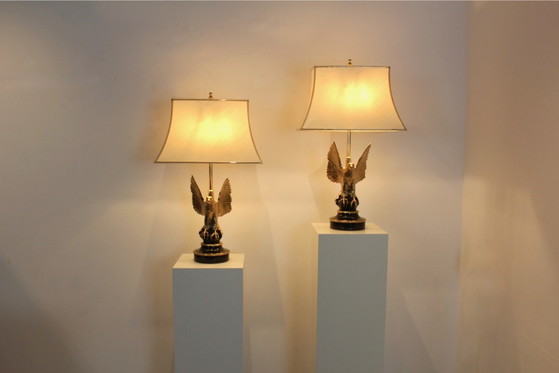 Coppia di Grandi Lampade da Tavolo Scultura Aquila in Ottone Belga per DeKnudt, Seta, Mid Century Modern (foto 15 di 16)