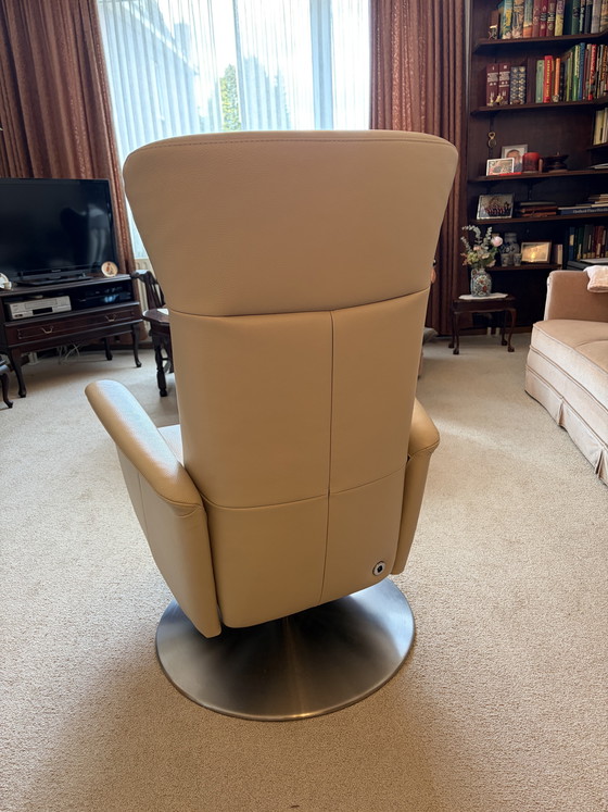 Image 1 of Sillón reclinable eléctrico de cuero - Ajustable