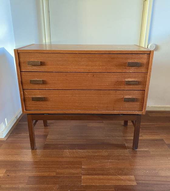 Image 1 of Topvorm vintage teakhouten ladenkast 