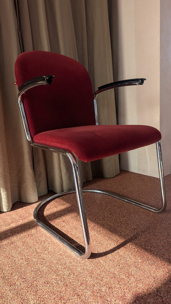 Image 1 of Twee Gispen 413 Stoelen