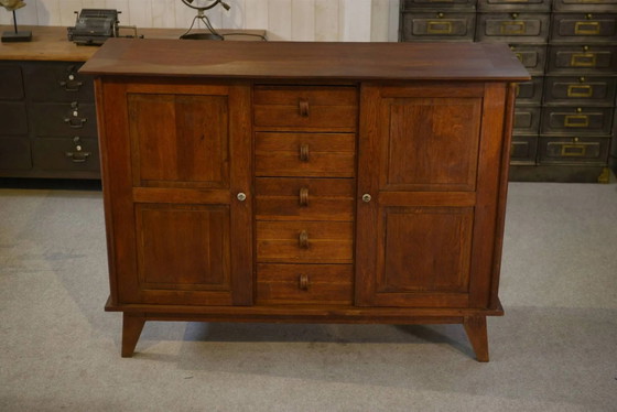 Buffet en chêne reconstruction par René Gabriel années 1940 – Armoires de rangement, Bois, Vintage (photo 3 of 12)