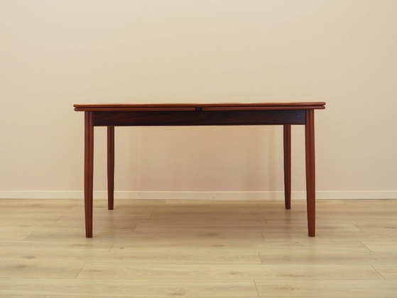 Image 1 of Tafel van palissanderhout, Deens design, jaren 70, gemaakt in Denemarken.