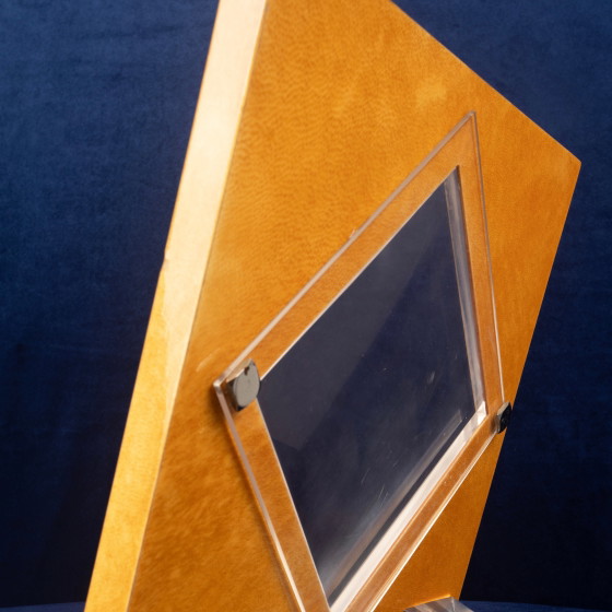 Giorgio Tura Natuurlijk Perkament en Plexiglas Fotolijst voor Tura Milano, 1980 – Lijsten, Leather, Modern (photo 16 of 16)