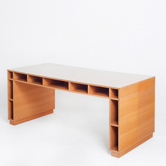Escritorio diseñado por Ricardo Bofill para Habitat. Reino Unido, década de 1990. – Wood (photo 3 of 17)