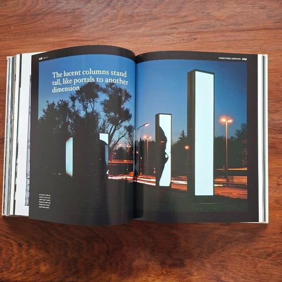 Image 1 of Libro illustrato Bright: Illuminazione architettonica e installazione di luci.