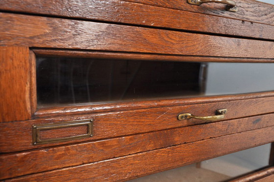 Image 1 of Mobiletto antico in rovere, anni 1880