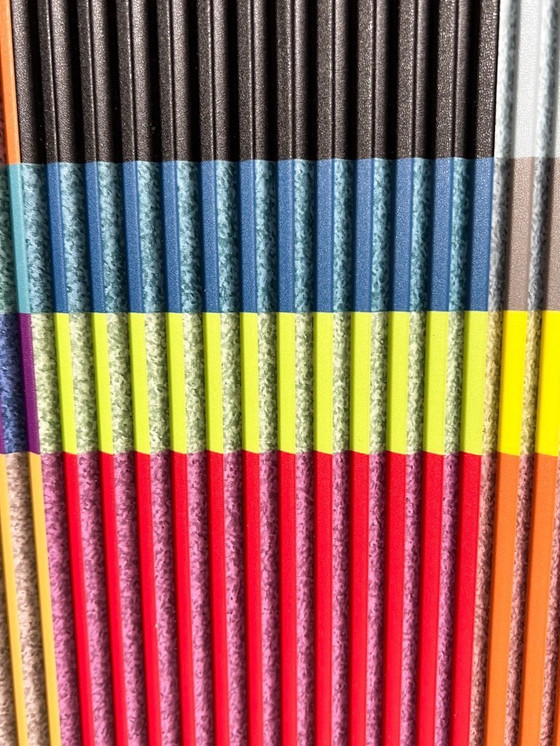 Image 1 of Lena László pour Studio Exactly, Relief lenticulaire/3D sur plaque d'aluminium avec laminage, « 210 formes géométriques », é