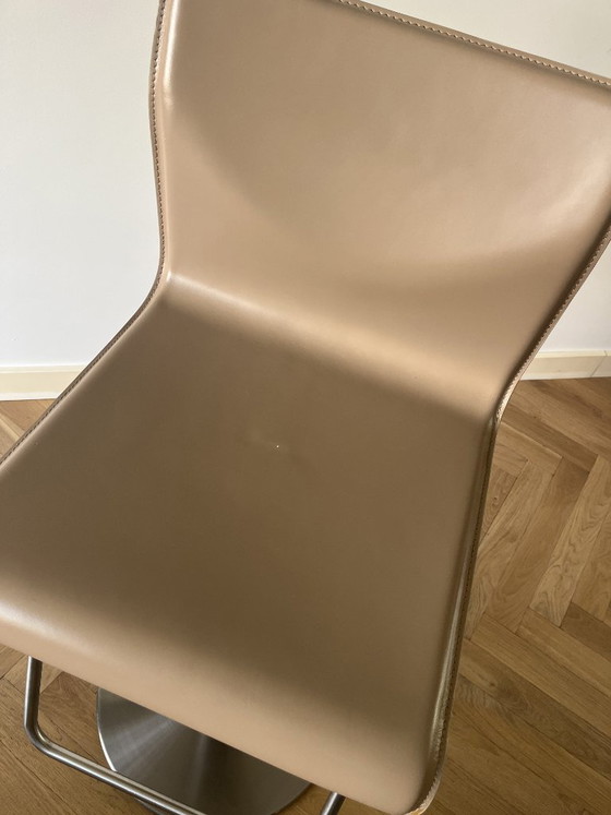 2 taburetes de bar Venezia – Leather, Metal (photo 8 of 10)