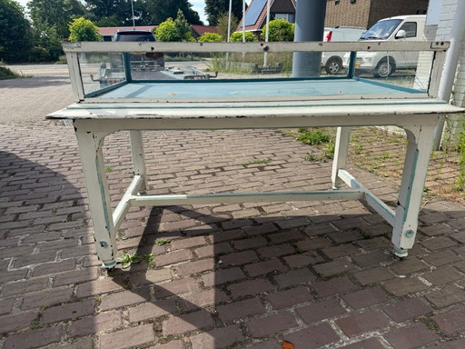 vintage vitrinetafel