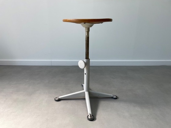 Tabouret Vintage de Friso Kramer pour Ahrend De Cirkel, 1960s – Metal (photo 9 of 9)